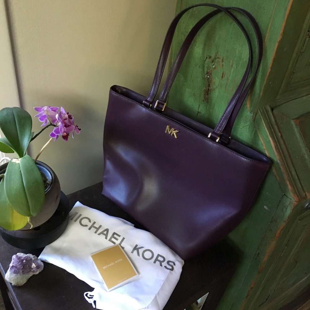 Micheal kors tote bag purple leather